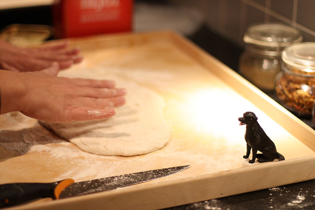 Pizzadeg in the making